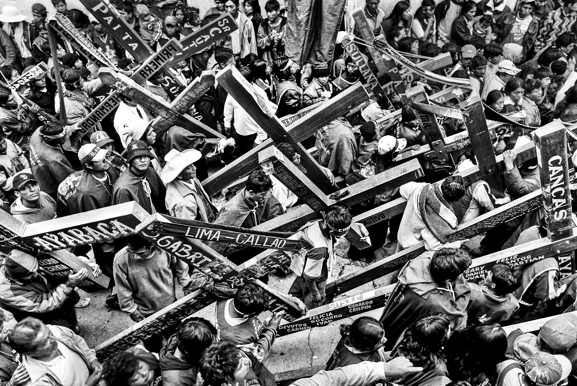 Ernesto Benavides Photography Lima Peru Captives