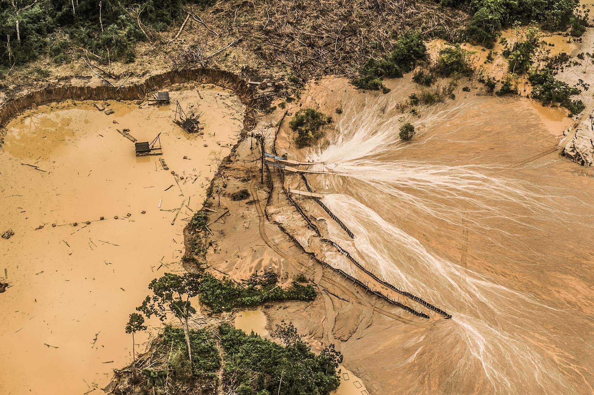 Ernesto Benavides Photography Lima Peru Dredges